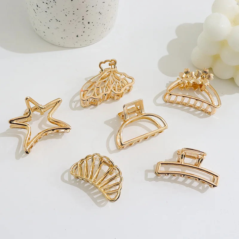 Fashion Hollow Heart Metal Hair Claw Clips Simple Non Slip Mini Gold Geometric Bangs Barrettes Hair Jaws For Women Girls Daily